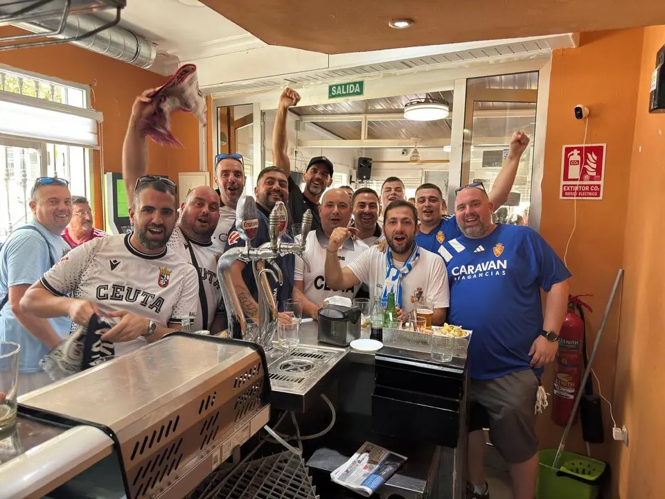 Ambiente de gala en el encuentro entre el Ceuta y el Real Zaragoza