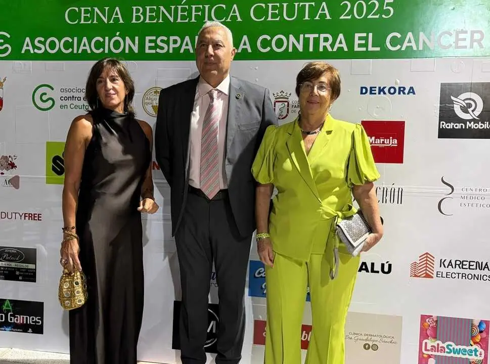 Gala Ben&eacute;fica de AECC / Alma Palomino