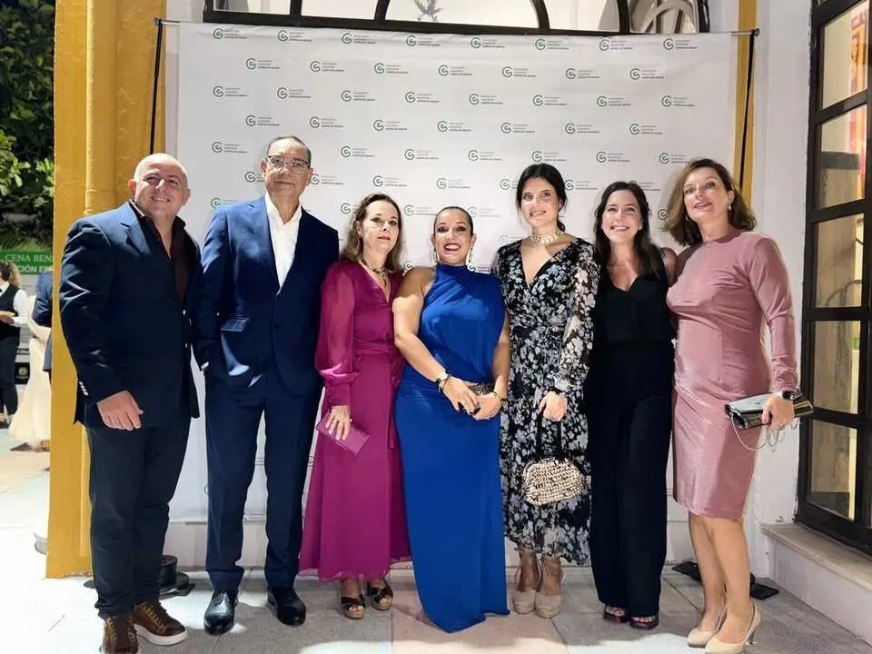 Gala Ben&eacute;fica de AECC / Alma Palomino