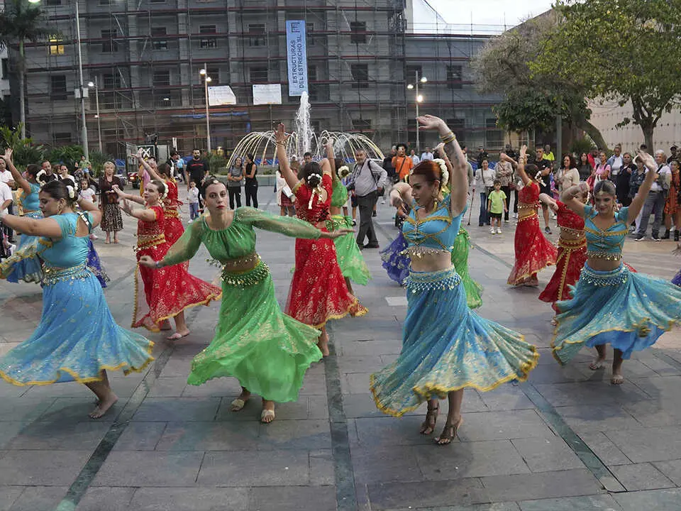 Acto del encendido del Diwali 2025