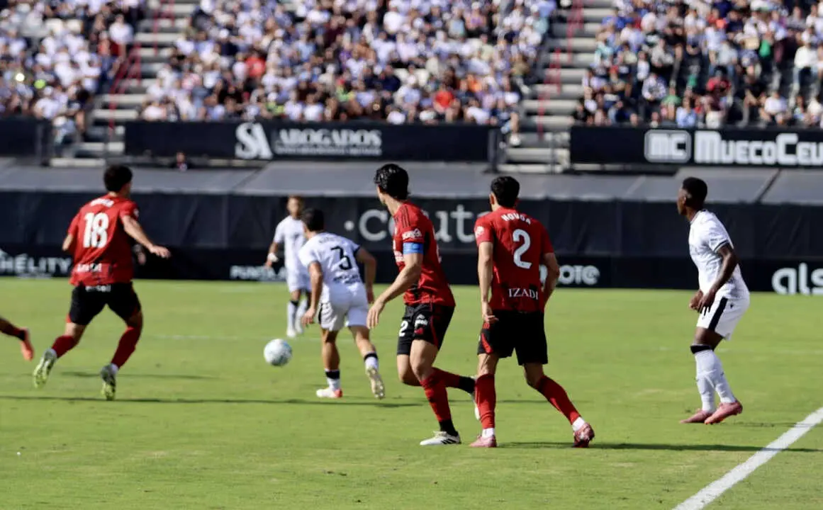 La AD Ceuta FC derrota con solvencia al Mirand&eacute;s (4)