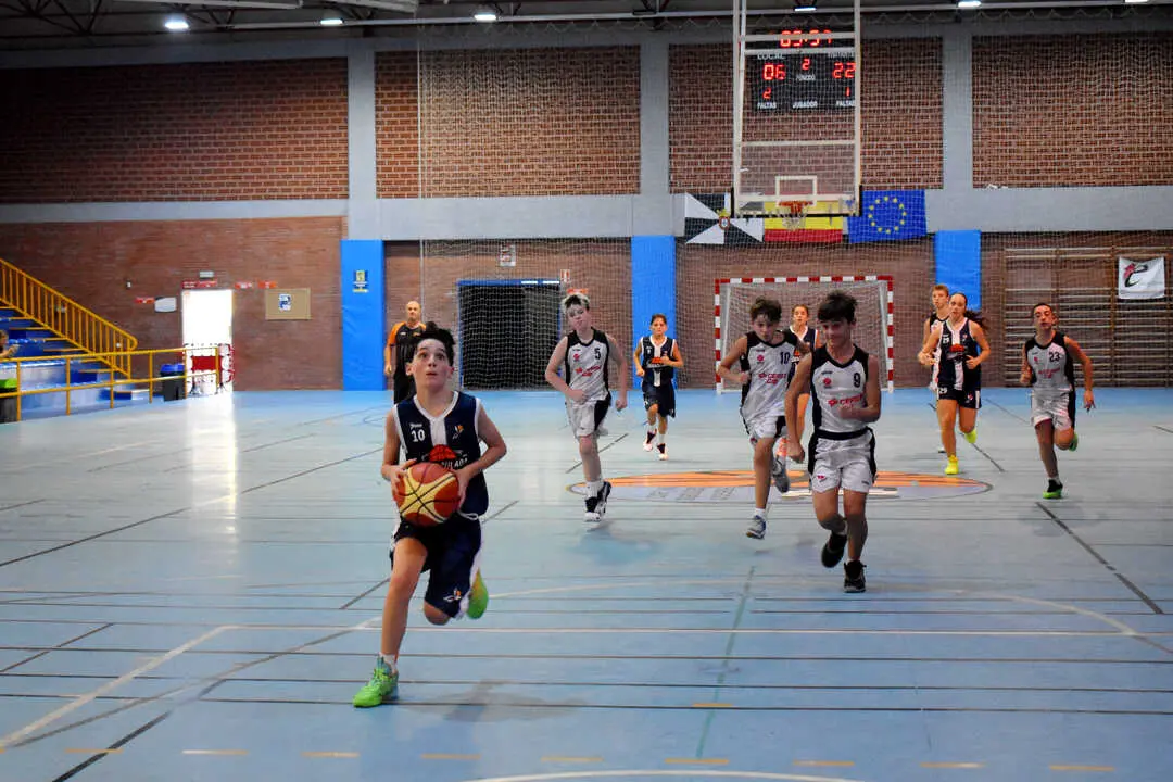 Debut en competici&oacute;n andaluza del CB La Inmaculada (5)