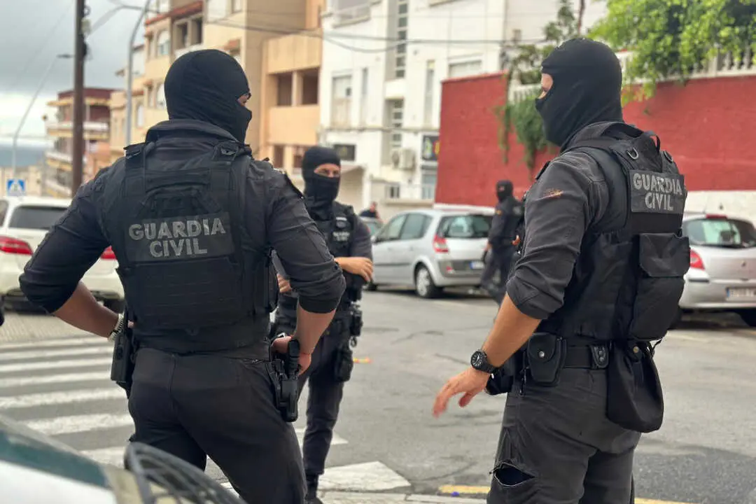 Operaci&oacute;n de la Guardia Civil contra el tr&aacute;fico de personas / Mohamed Ettouileb