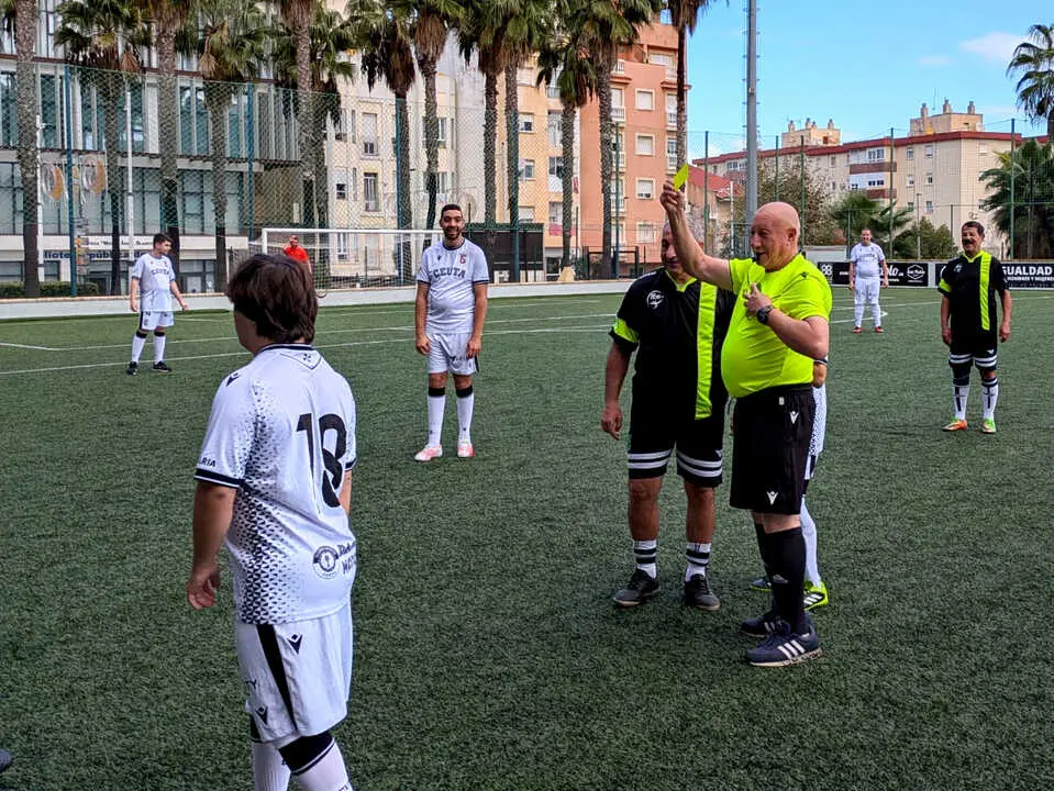 Presentaci&oacute;n del la AD Ceuta FC de Liga Genuine (10)