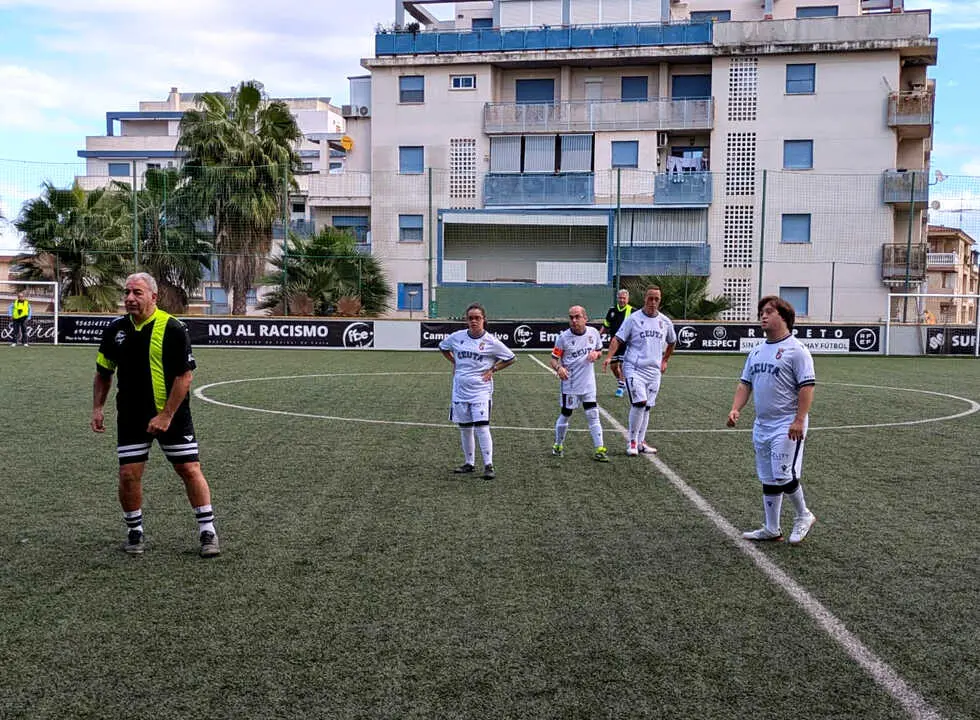 Presentaci&oacute;n del la AD Ceuta FC de Liga Genuine (9)