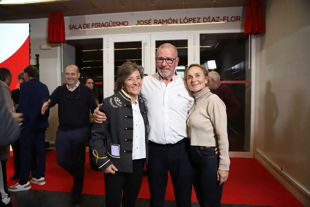 homenaje-a-jos-ramn-lpez-daz-flor_54929958180_o