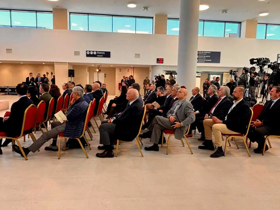 Im&aacute;genes de la visita del presidente del Gobierno, Pedro S&aacute;nchez, a la nueva Estaci&oacute;n Mar&iacute;tima de Ceuta (18)