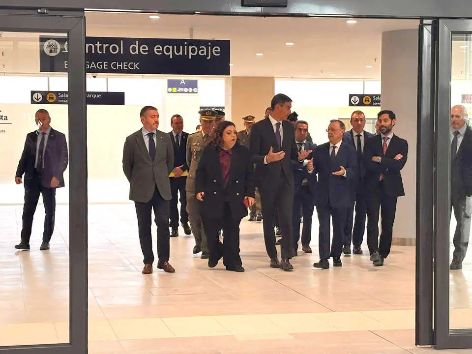 Im&aacute;genes de la visita del presidente del Gobierno, Pedro S&aacute;nchez, a la nueva Estaci&oacute;n Mar&iacute;tima de Ceuta (17)