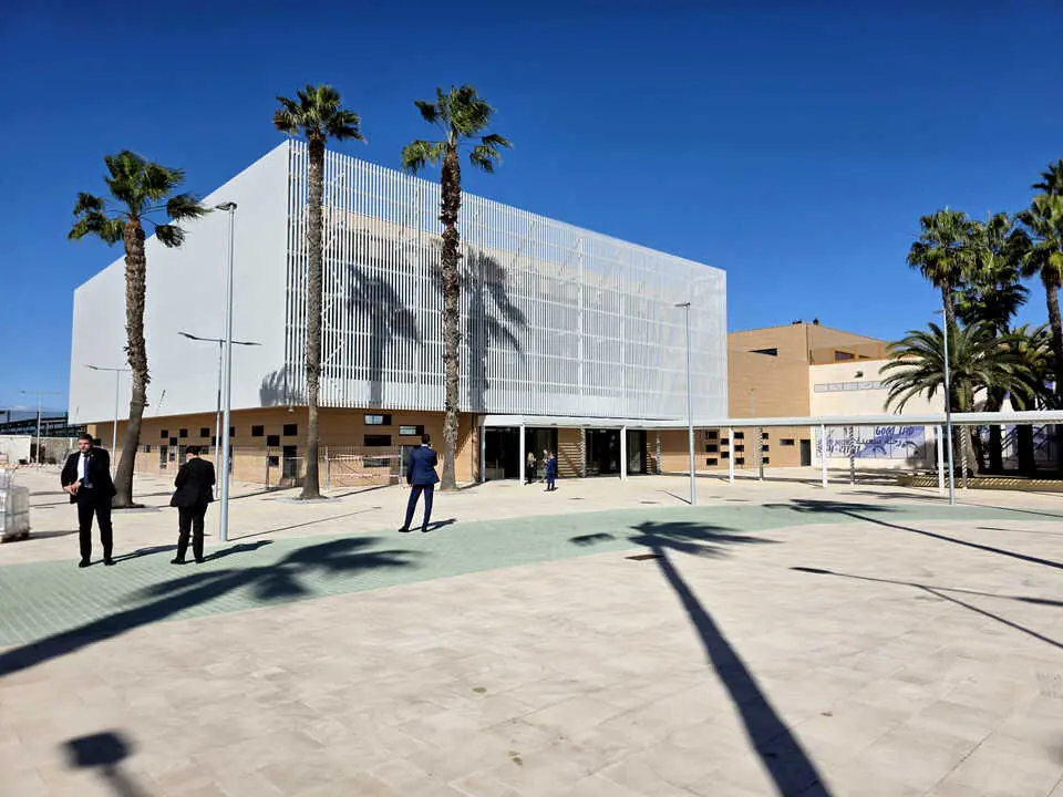 Nueva Estaci&oacute;n Mar&iacute;tima de Ceuta (21)