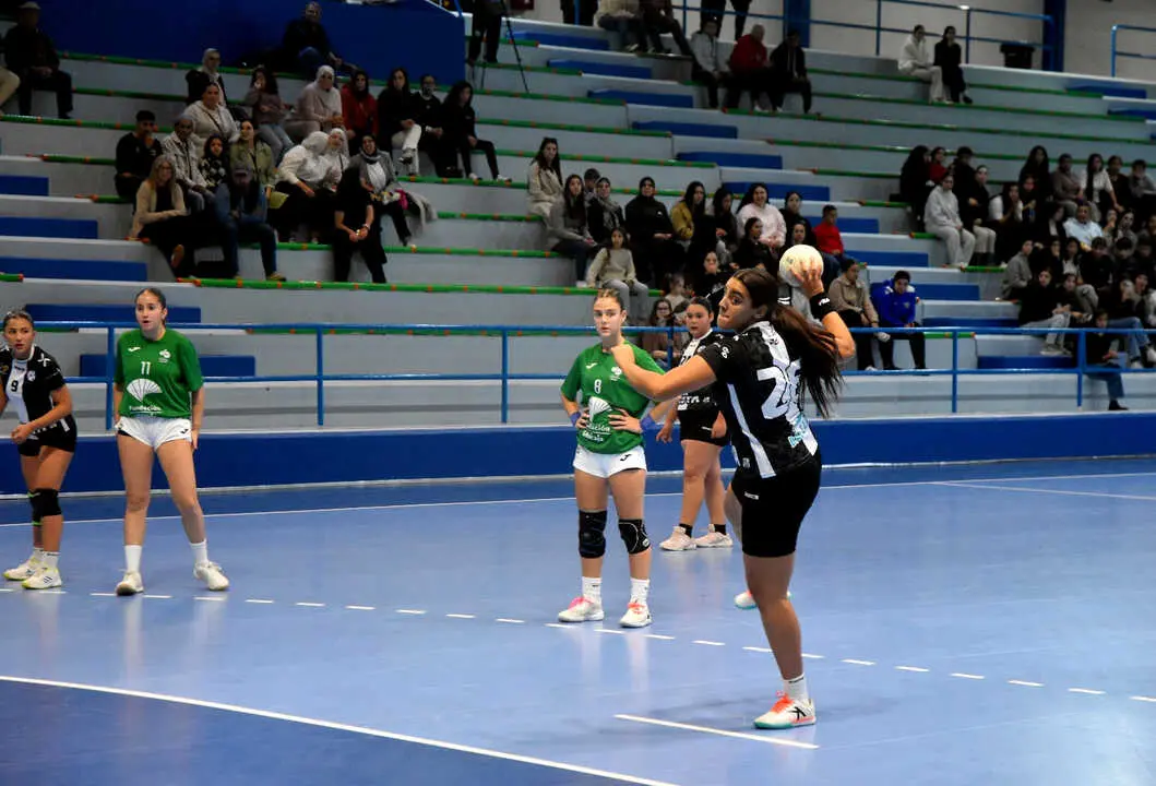 Encuentro entre Ceuta y Huelva del Campeonato de Andaluc&iacute;a de Balonmano (9)