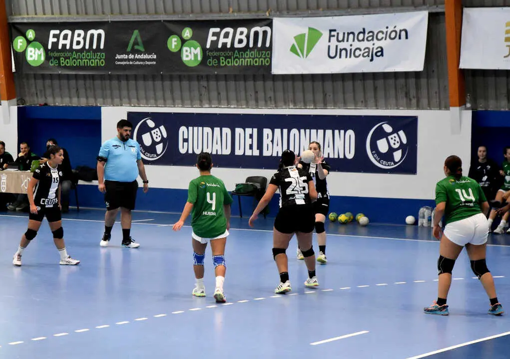 Encuentro entre Ceuta y Huelva del Campeonato de Andaluc&iacute;a de Balonmano (5)