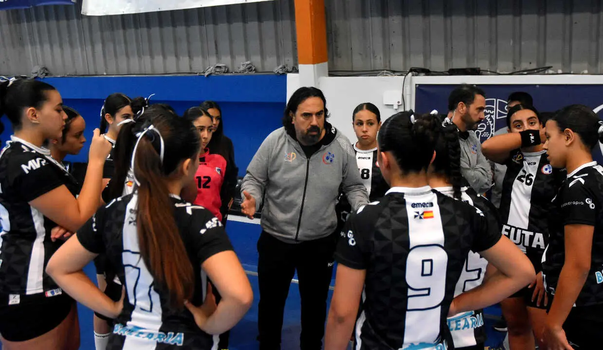 Encuentro entre Ceuta y Huelva del Campeonato de Andaluc&iacute;a de Balonmano (2)