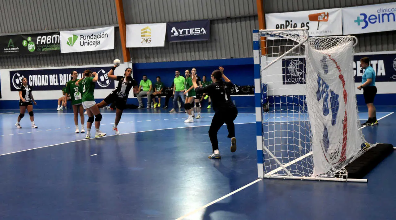 Encuentro entre Ceuta y Ja&eacute;n en el Campeonato de Andaluc&iacute;a de Balonmano (18)