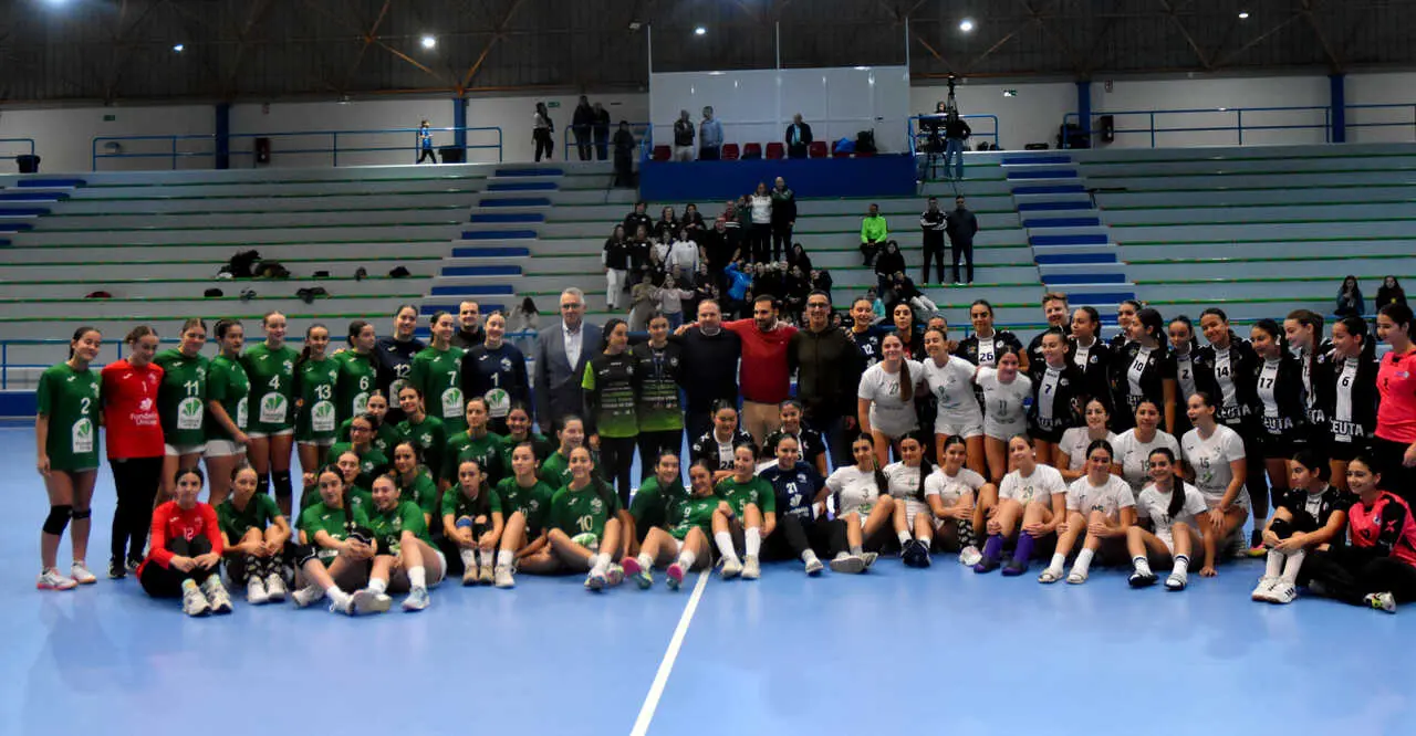 Encuentro entre Ceuta y Ja&eacute;n en el Campeonato de Andaluc&iacute;a de Balonmano (12)