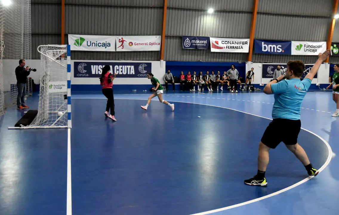 Encuentro entre Ceuta y Ja&eacute;n en el Campeonato de Andaluc&iacute;a de Balonmano (4)