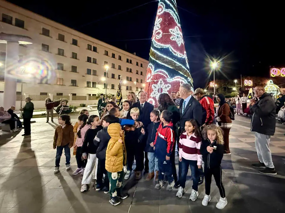 Ceuta inaugura su alumbrado de Navidad (6)