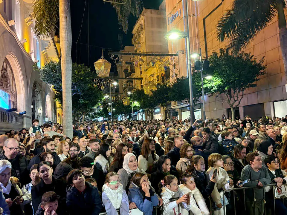 Ceuta inaugura su alumbrado de Navidad (3)