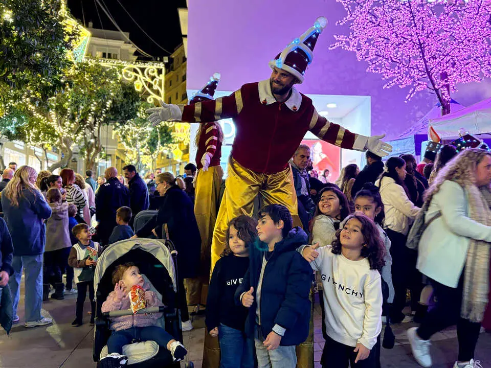 Ceuta inaugura su alumbrado de Navidad. Foto_ Alma Palomino (2)