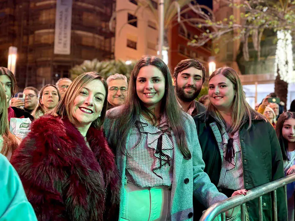 Inauguraci&oacute;n de la Navidad caballa con el encendido del Alumbrado y el Concierto de Raya Real (2)