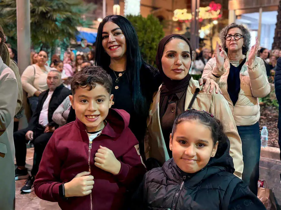 Inauguraci&oacute;n de la Navidad caballa con el encendido del Alumbrado y el Concierto de Raya Real (3)