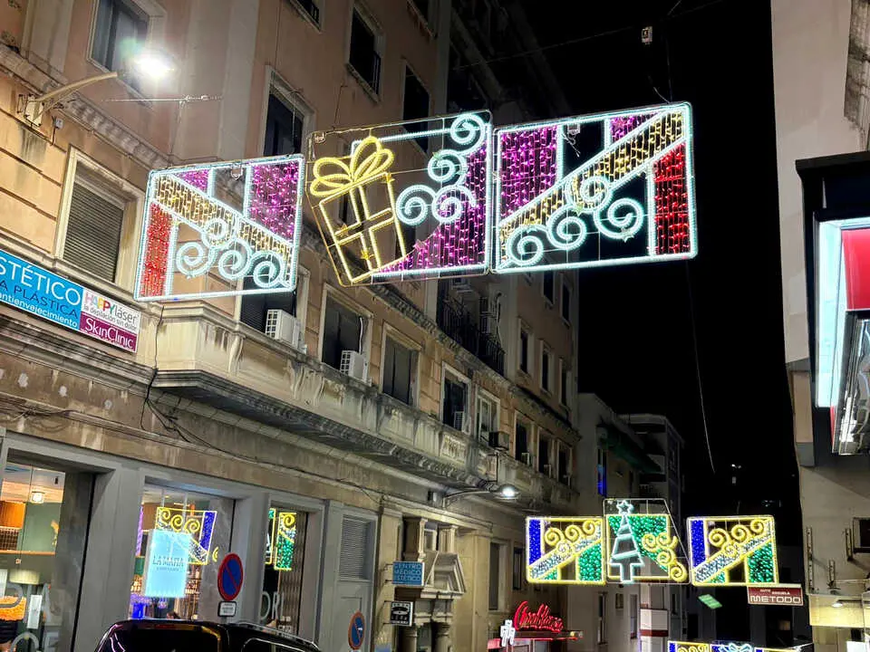 Inauguraci&oacute;n del alumbrado navide&ntilde;o de Ceuta  (5)