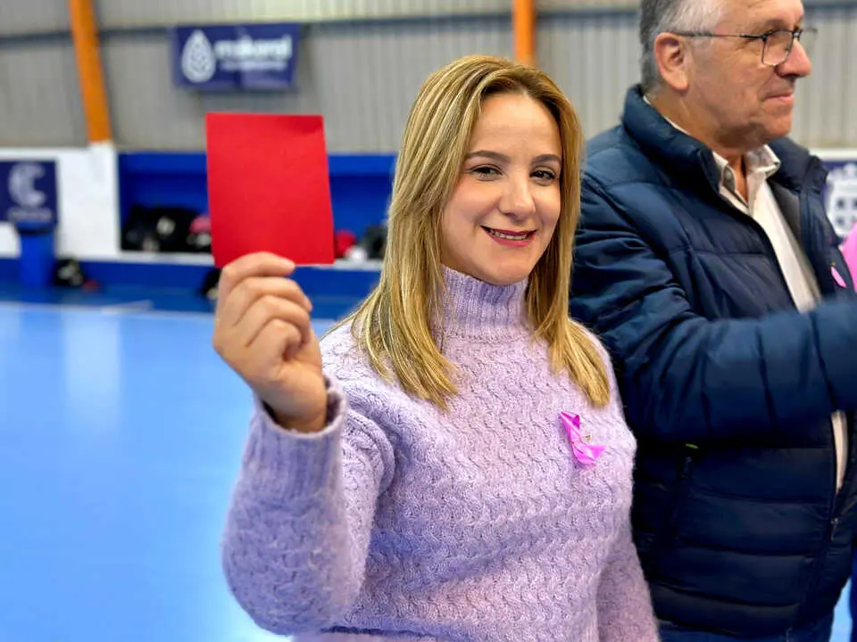 El Club Balonmano Ram&oacute;n y Cajal dice 'No' a la Violencia de G&eacute;nero (15)