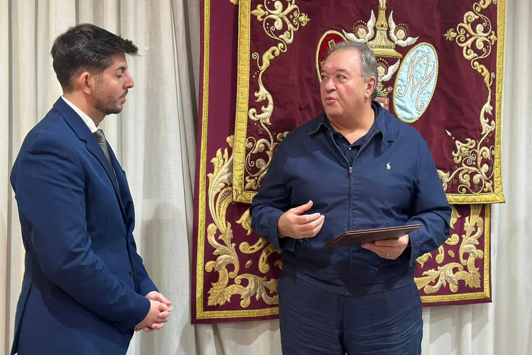 Acto de entrega de las Guardas del Preg&oacute;n de la Semana Santa 2026 / Mohamed Ettouileb