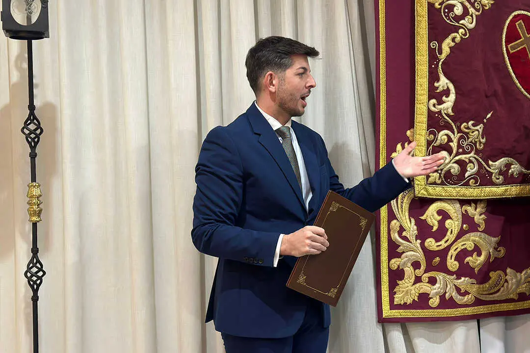 Acto de entrega de las Guardas del Preg&oacute;n de la Semana Santa 2026 / Mohamed Ettouileb