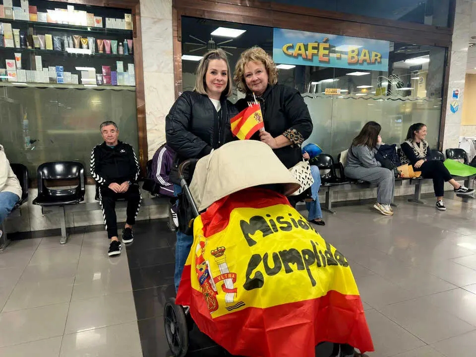 La Legi&oacute;n y Regulares llegan a Ceuta tras su misi&oacute;n en Irak (13)