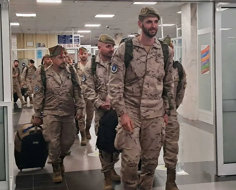 El regreso a Ceuta tras su misi&oacute;n en Irak del contingente de la Comandancia General, en im&aacute;genes  (6)
