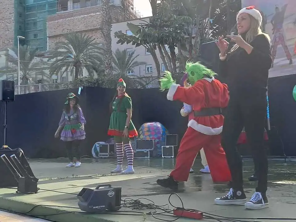 Fiesta infantil en el Auditorio de La Marina / C&eacute;sar Mart&iacute;n