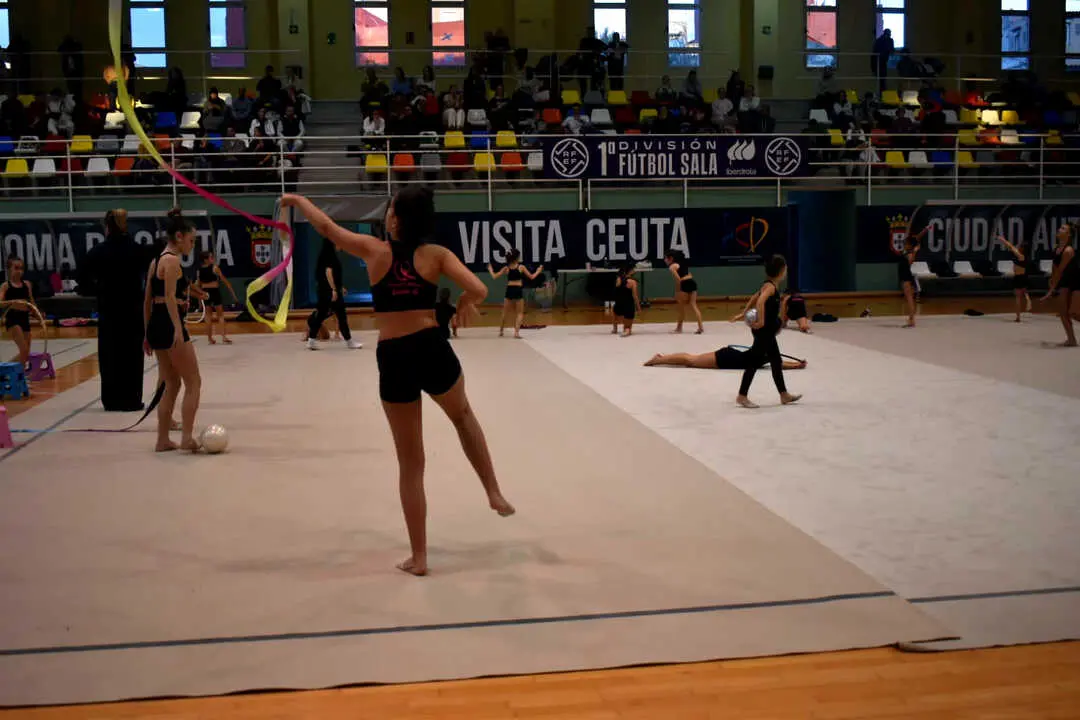 Jornadas solidarias de la Federaci&oacute;n de Gimnasia R&iacute;tmica de Ceuta (12)