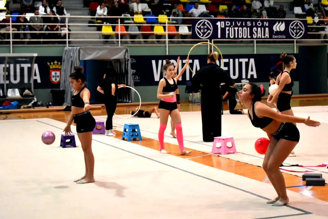 Jornadas solidarias de la Federaci&oacute;n de Gimnasia R&iacute;tmica de Ceuta (11)