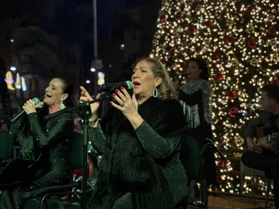 Chocolate, churros y Zamboba: la Navidad llega a Plaza de los Reyes / Alma Palomino