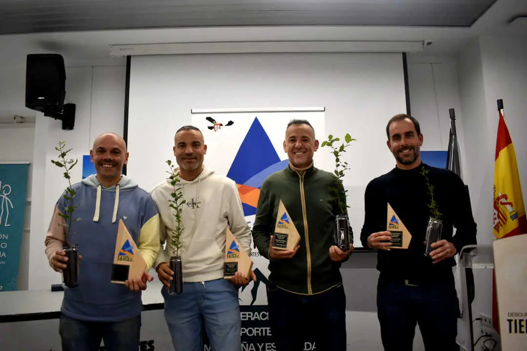 Gala de premios de la Federaci&oacute;n de Deportes de Monta&ntilde;a y Escalada de Ceuta (16)