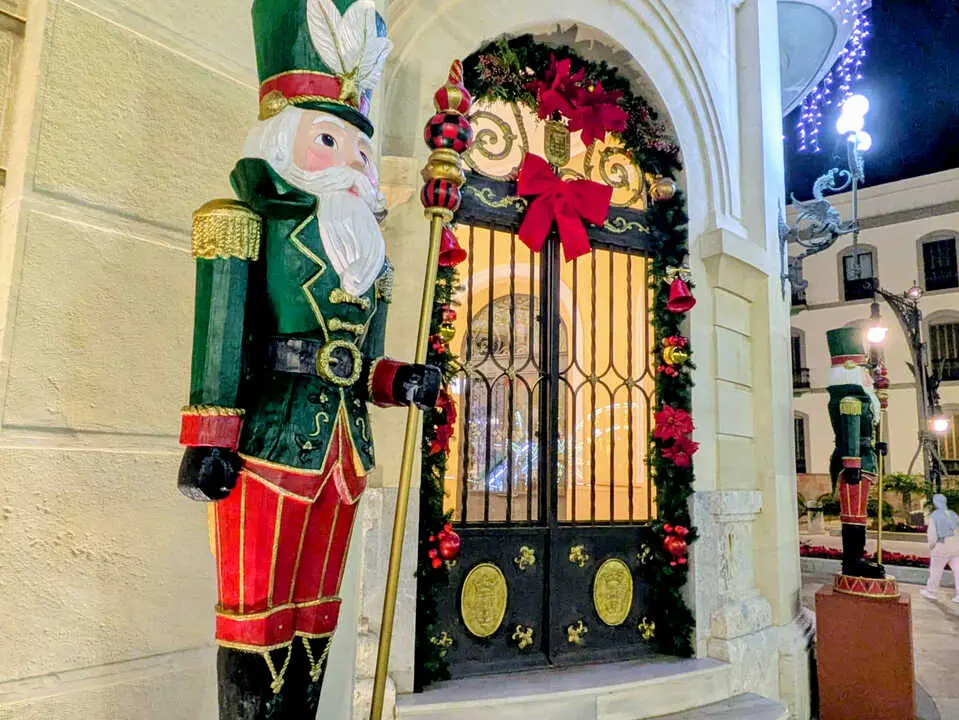 Luces navide&ntilde;as de la Ciudad Aut&oacute;noma de Ceuta (8)