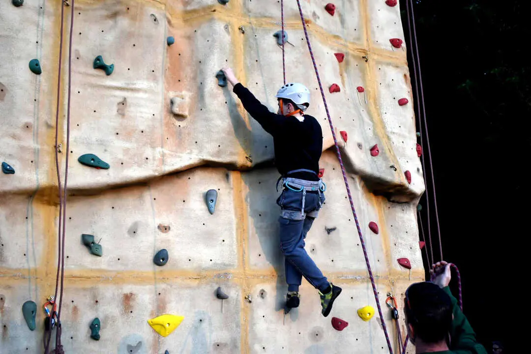 Escalada Solidaria en el Roc&oacute;dromo (8)