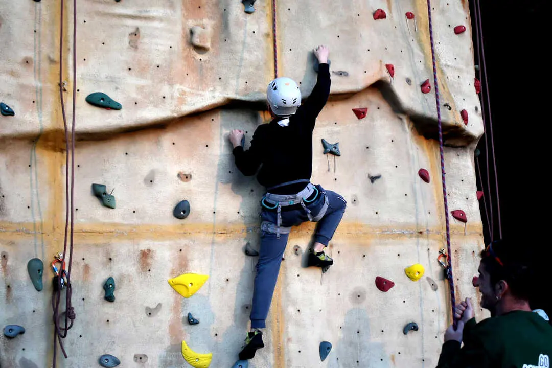 Escalada Solidaria en el Roc&oacute;dromo (7)