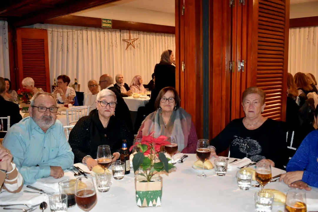 Cena de Navidad de los Mayores  (22)