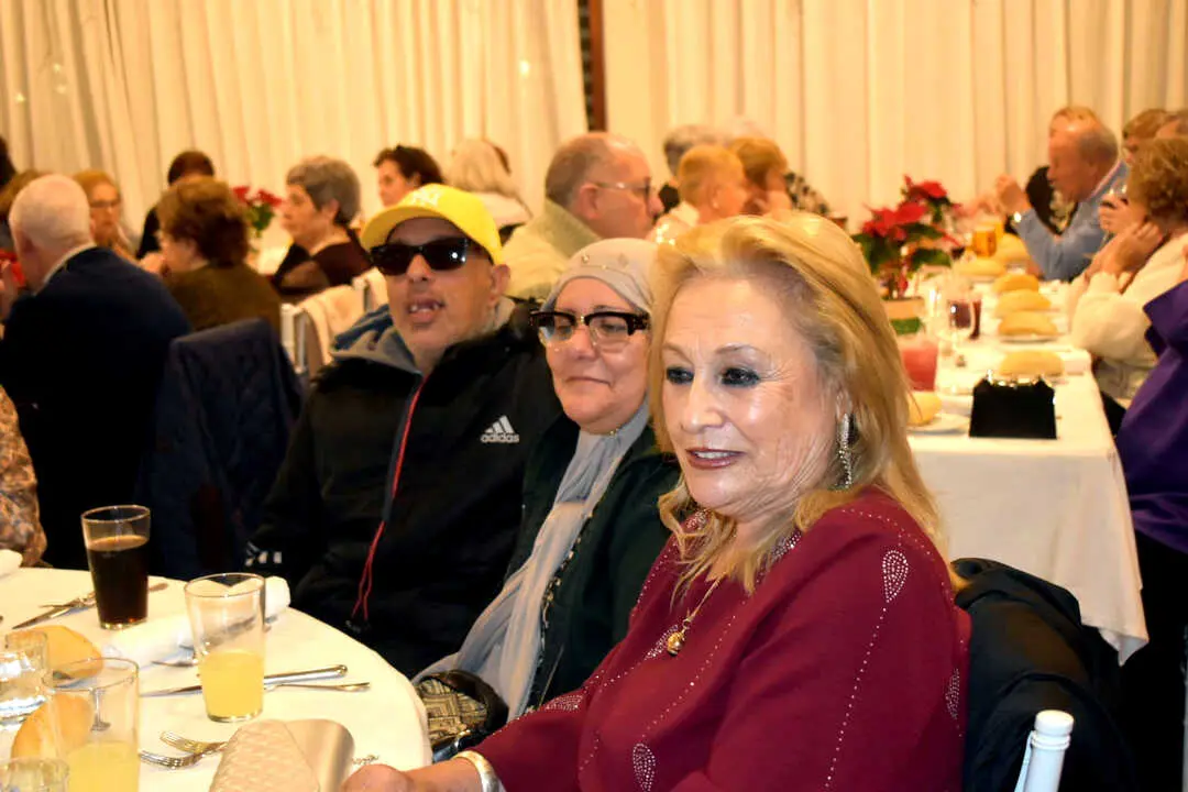 Cena de Navidad de los Mayores  (16)