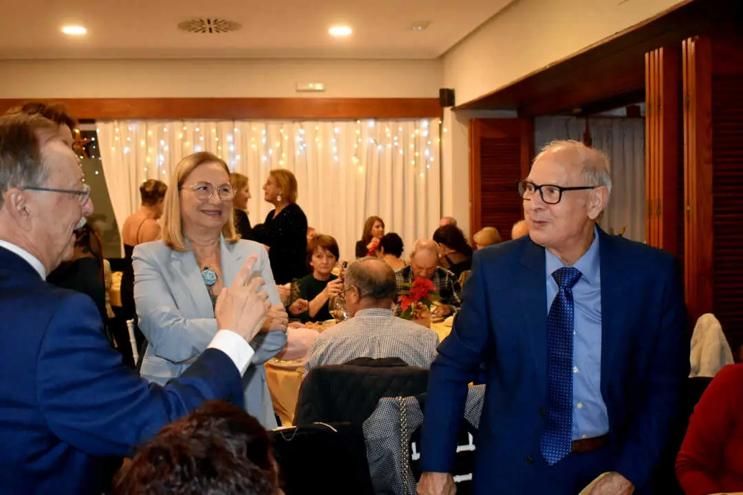 Segunda cena de Navidad de mayores (29)
