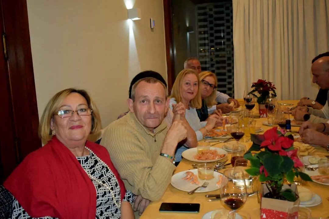 Segunda cena de Navidad de mayores (26)