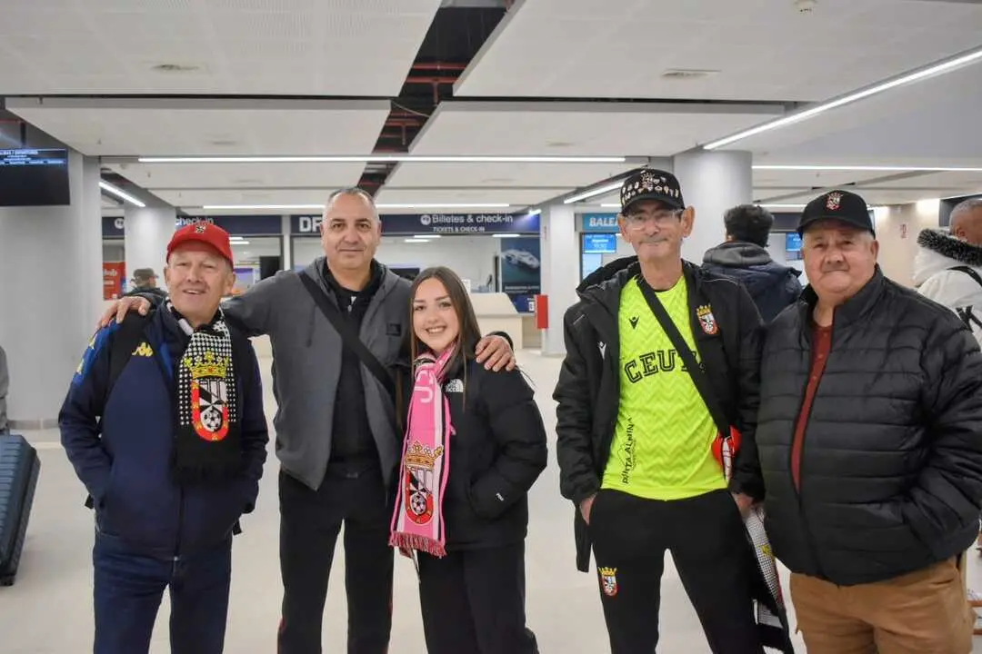 La afici&oacute;n de la AD Ceuta FC rumbo a M&aacute;laga (3)