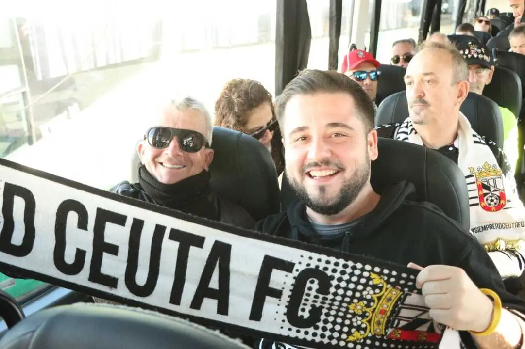 Afici&oacute;n del Ceuta en M&aacute;laga. Foto: Abdeselam Mohamed.