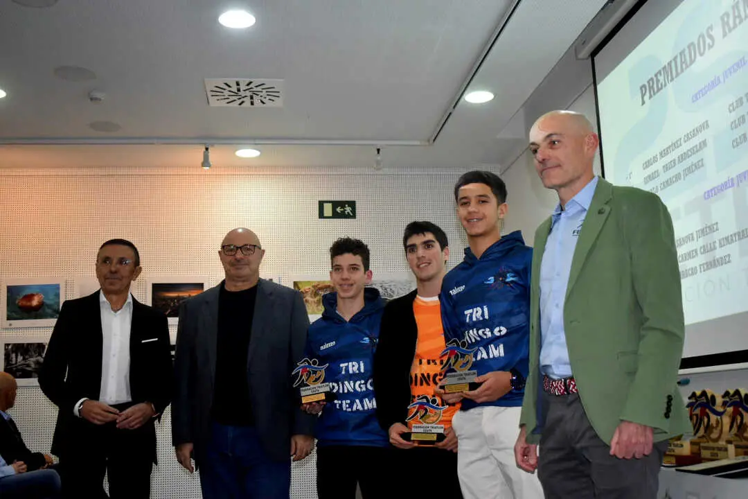 Gala de 25 aniversario de la Federaci&oacute;n de Triatl&oacute;n de Ceuta (11)