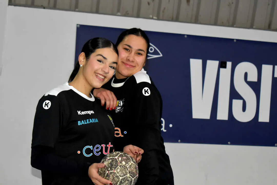 Encuentro entre el Balonmano Estudiantes de Ceuta y el DEZA C&oacute;rdoba (17)