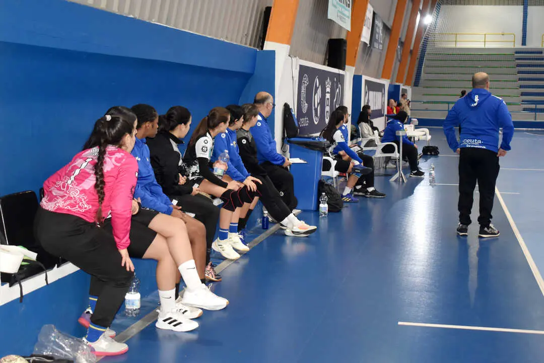 Encuentro entre el Balonmano Estudiantes de Ceuta y el DEZA C&oacute;rdoba