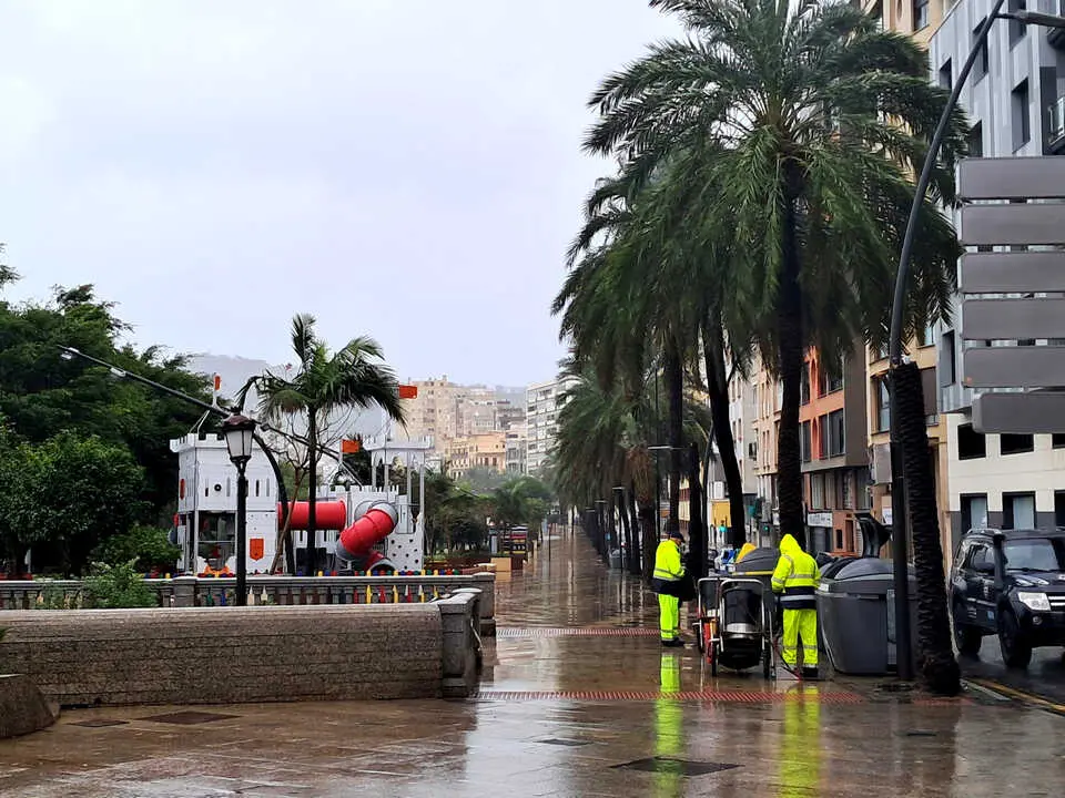 Efectos del fuerte temporal en Ceuta. Foto C&eacute;sar Mart&iacute;n  (10)