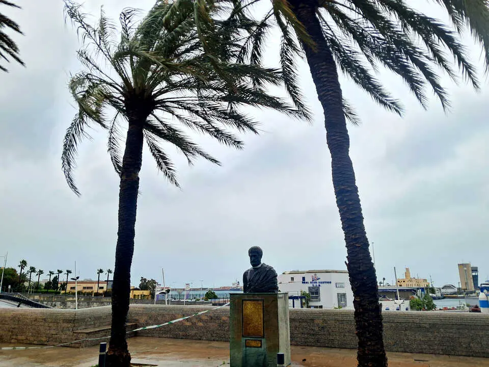 Efectos del fuerte temporal en Ceuta. Foto C&eacute;sar Mart&iacute;n  (2)