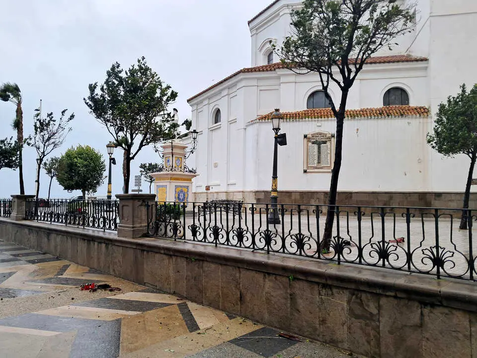 Efectos del fuerte temporal en Ceuta. Foto C&eacute;sar Mart&iacute;n  (1)